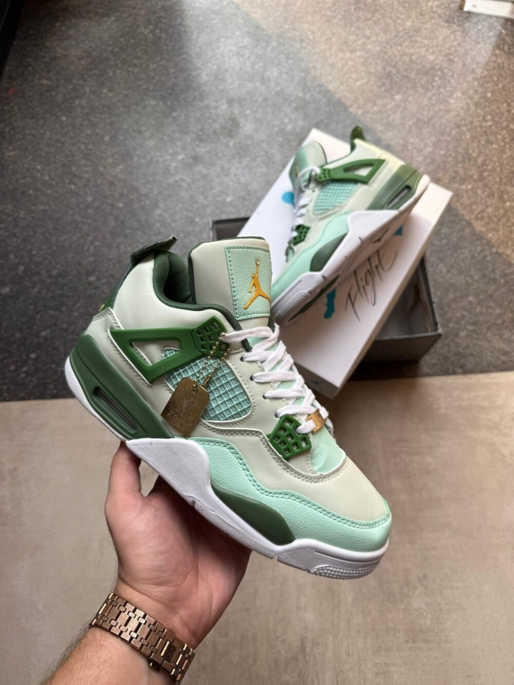 Nike Air Jordan 4 First Class