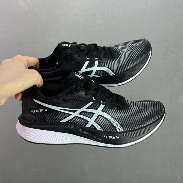 Asics Magic Speed 3 Wide