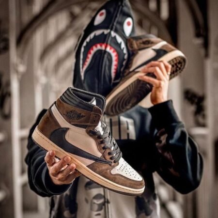 Nike Air Jordan Retro 1 High X Travis Scott Semi UA