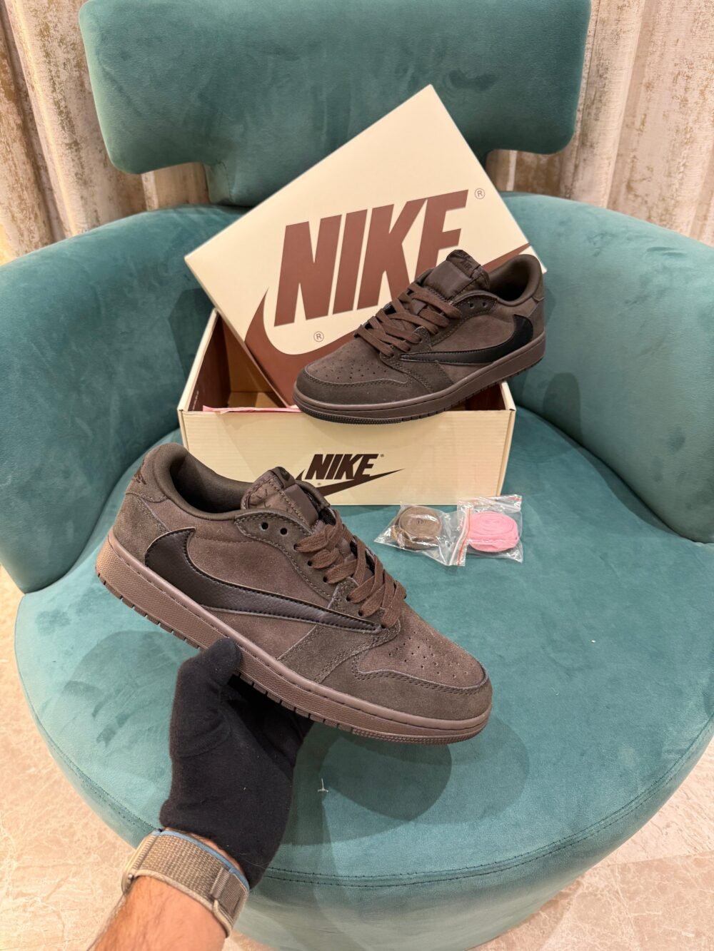 Air Jordan 1 Low Travis Scott Velvet Brown Legit