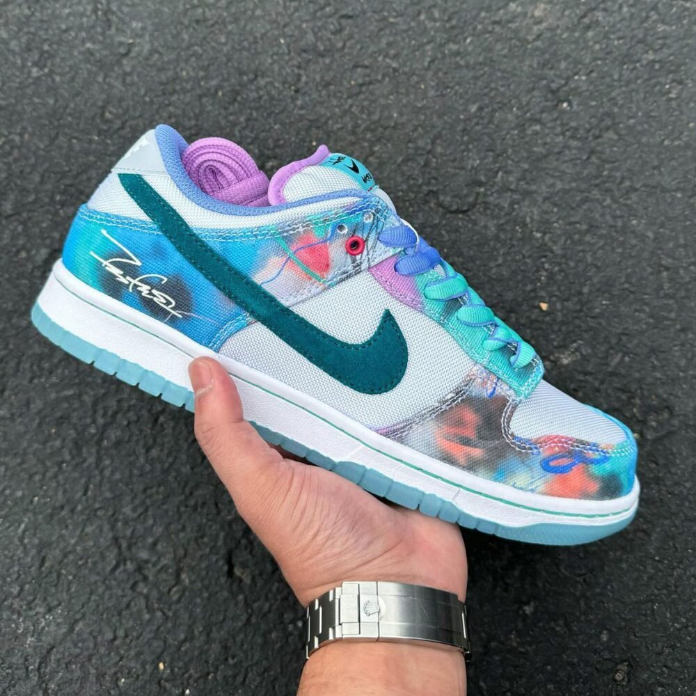 Futura Laboratories X Sb Dunk Low Pack - Image 2