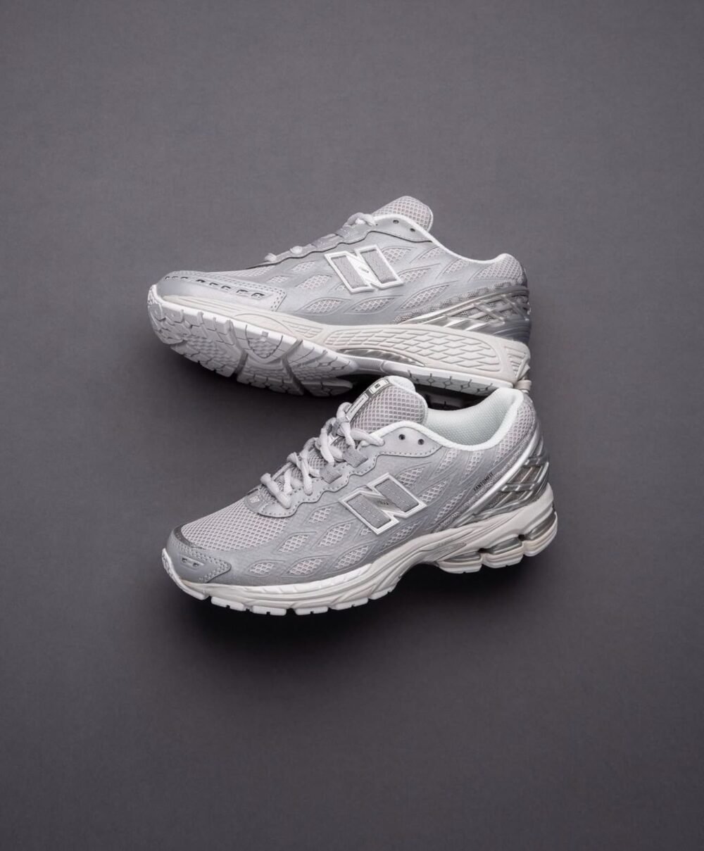 New Balance 1906W Silver Metallic - Image 2