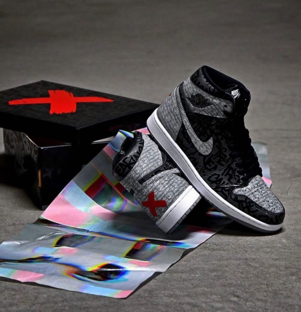 NIKE  AIR JORDAN RETRO 1 HIGH  REBELLIONAIRE BLACK - Image 6