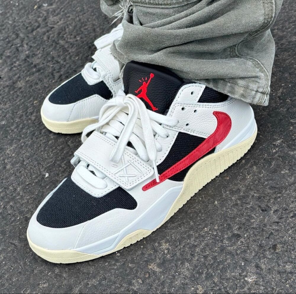 Air Jordan Jumpman X Travis Scott University Red - Image 4