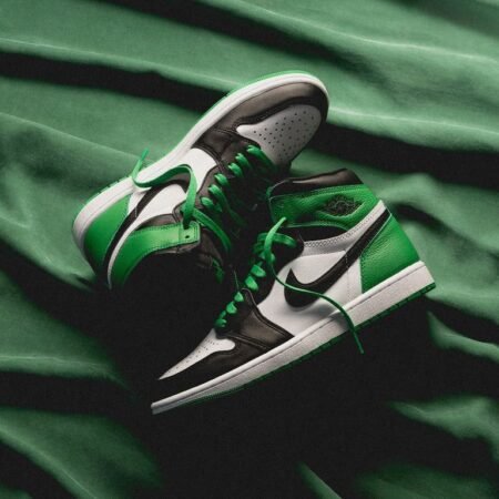 Nike Air Jordan Retro 1 High Lucky Green Semi UA