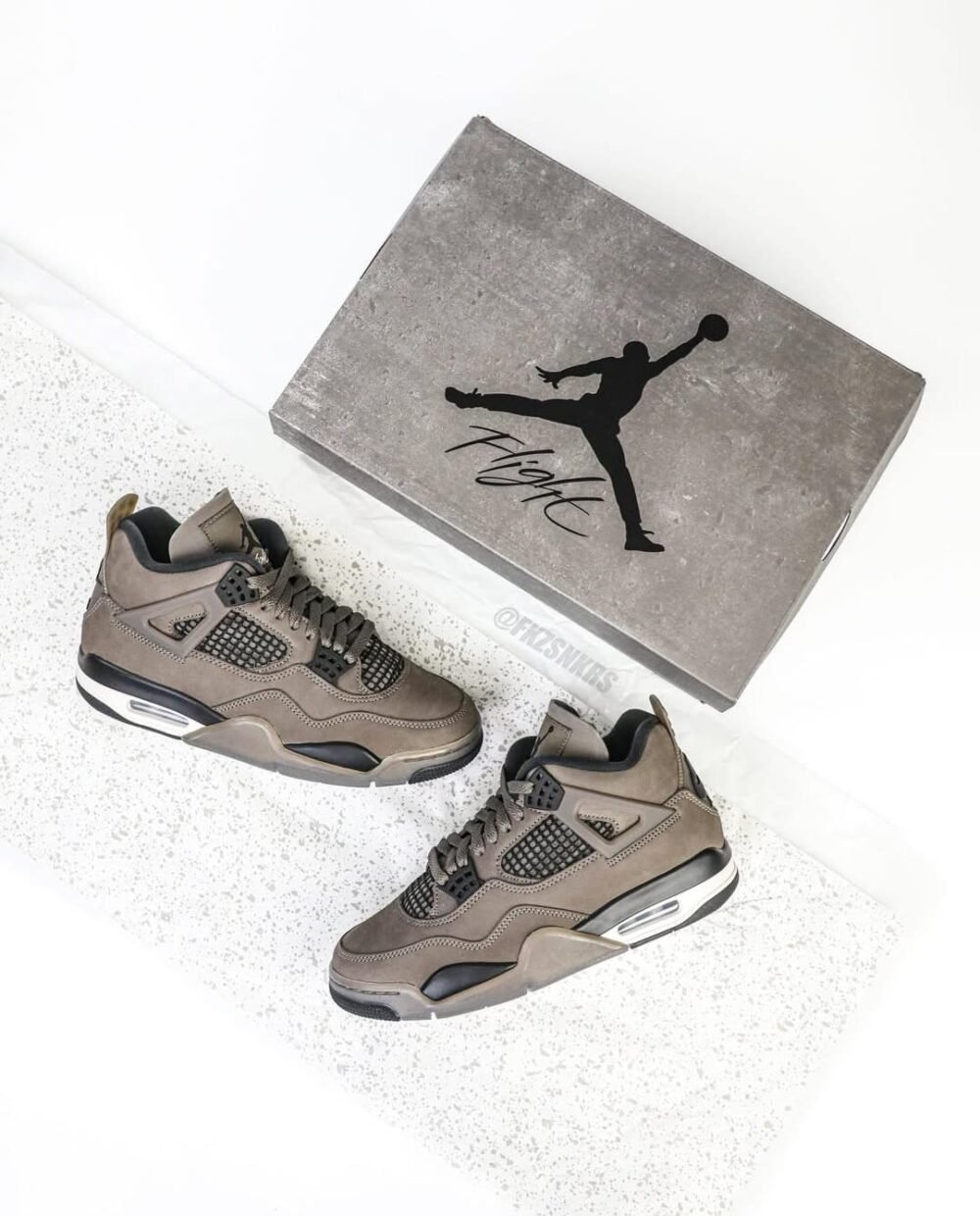 Nike Air Jordan Retro 4 CAVE STONE - Image 2