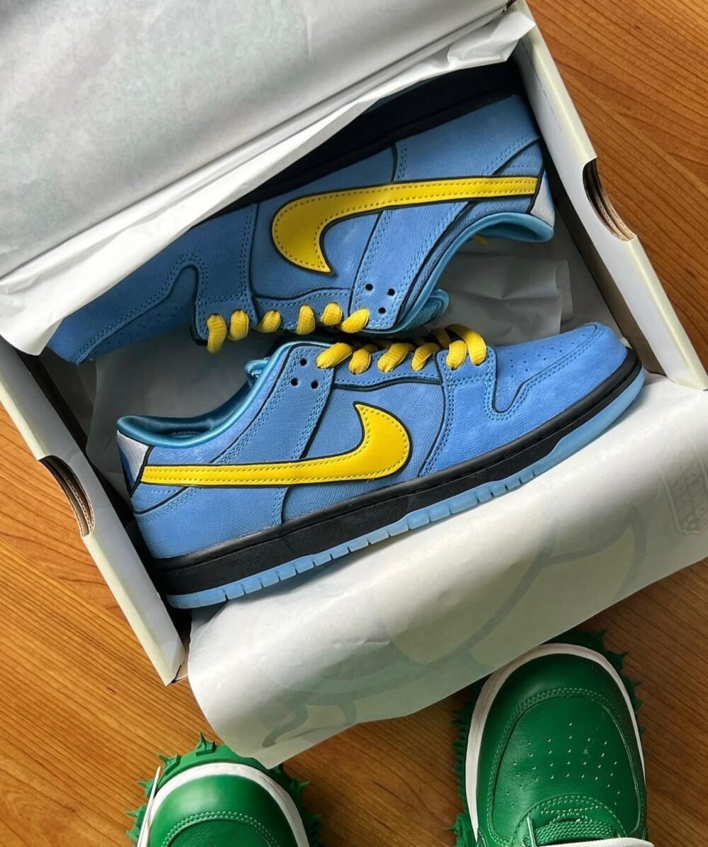 NIKE SB DUNK LOW THE POWER PUFF BUBBLES