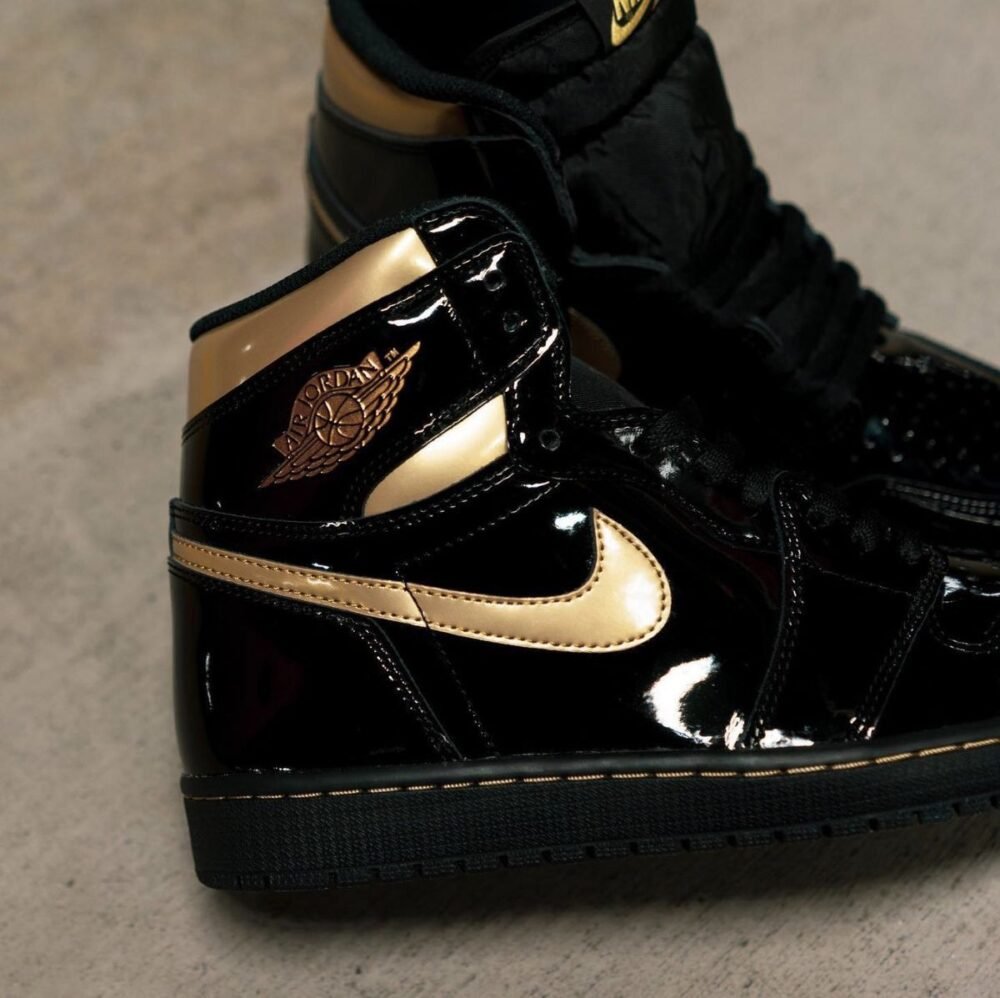 Nike Air Jordan 1 High Metallic Black Gold - Image 6