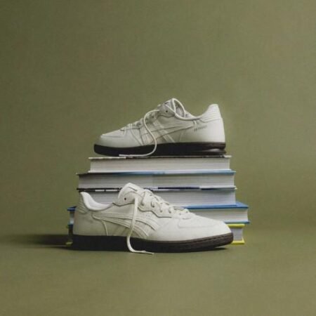 Asicss Skyhand OG Sneaker for Women's