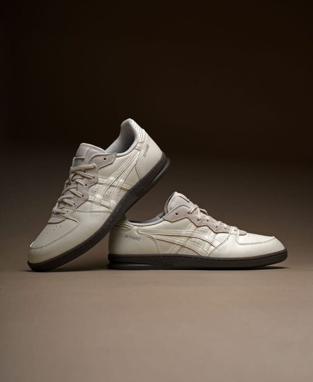 Asicss Skyhand OG Sneaker For Women's - Image 5