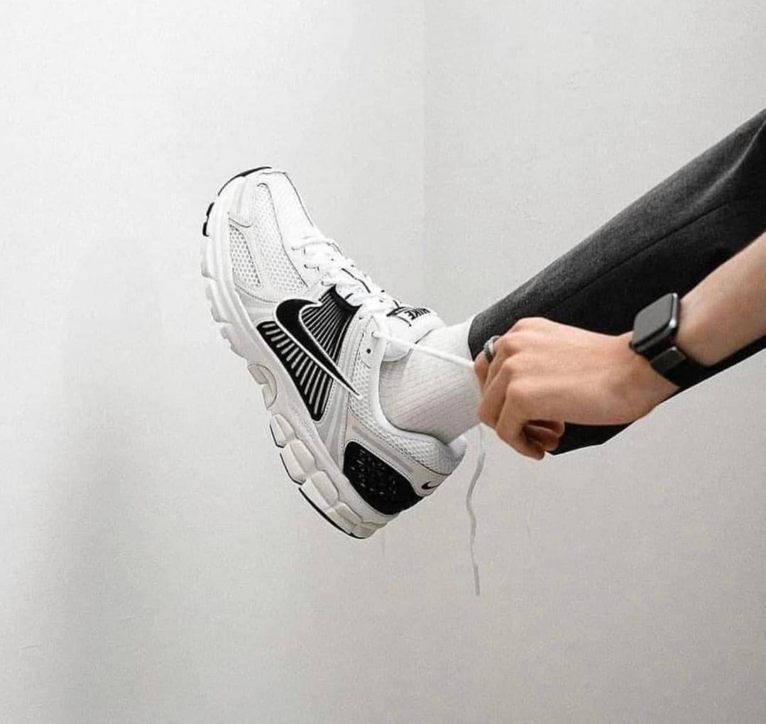 Nike Zoom Vomero 5 "Panda"