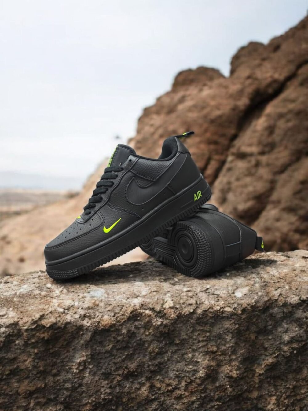 Nike airforce 1 low 07 Black Volt - Image 2
