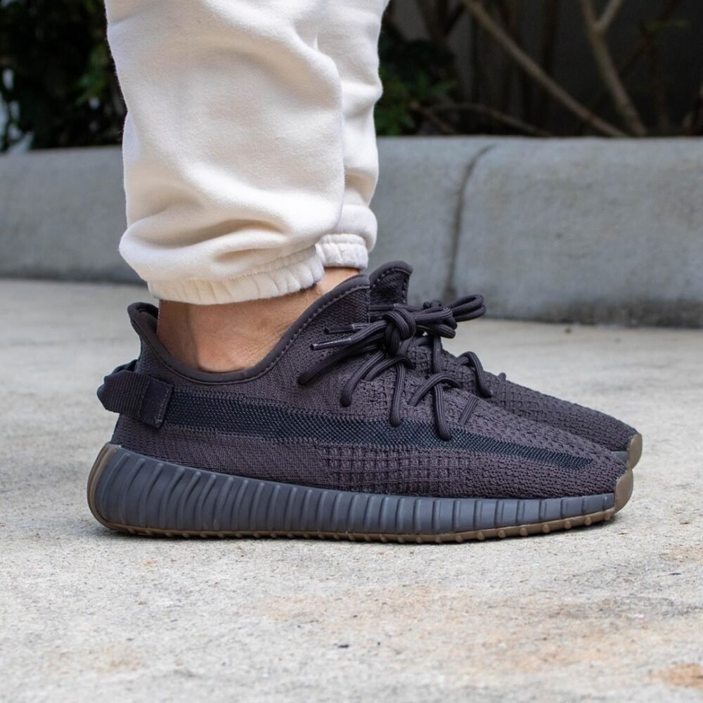 ADIDAS YEEZY BOOST 350 CINDER REFLECTIVE SEMI UA - Image 4