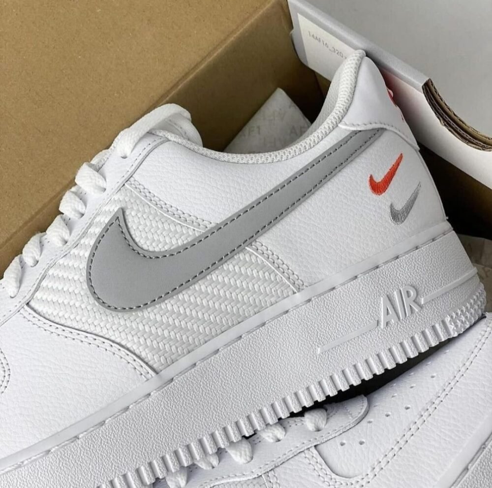 Nike AirForce 1 Low "Double Swoosh" - Image 3