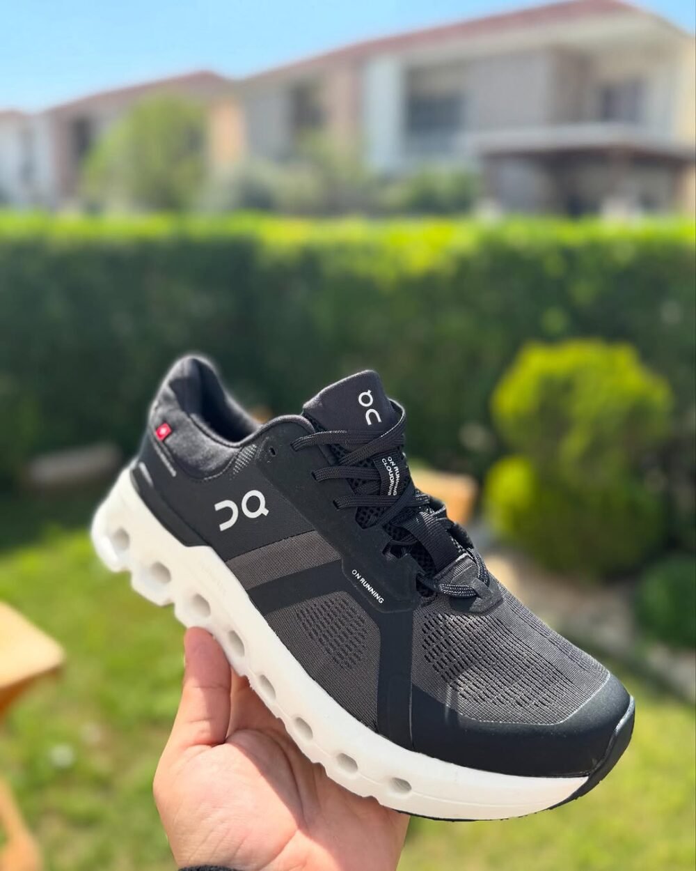 On Cloudrunner 2 Eclipse Black - Image 2