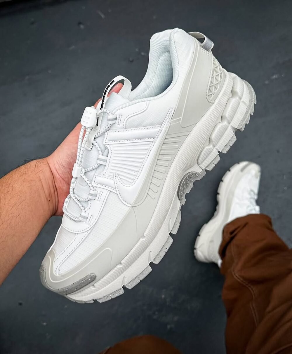 Nike Zoom Vomero 5 Roam Light Bone - Image 3