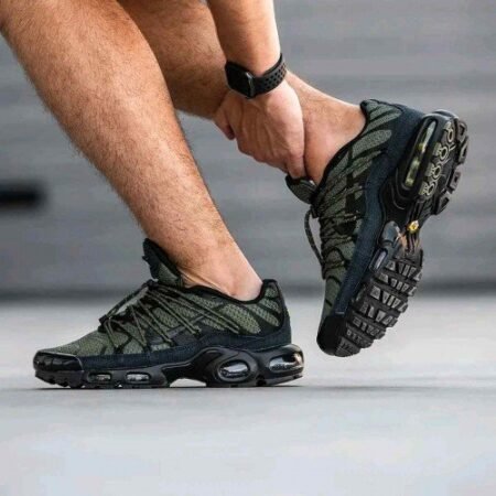 Nike Air Max TN Plus Toggle Reflective Medium Olive Black