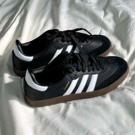 Top Batch Adidas Samba OG "Black/White"
