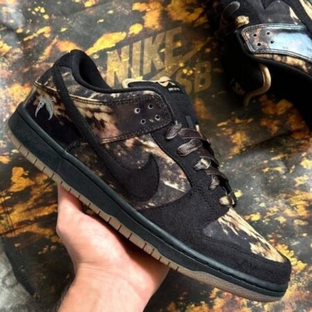 Nike SB Dunk Low Pushhead