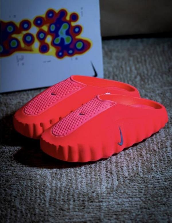 Nike Mind 001 Mules "Solar Red" - Image 4